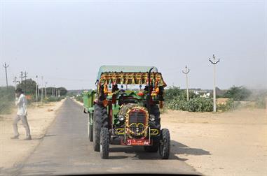 01 PKW-Reise_Jaisalmer-Kuri_DSC3337_b_H600